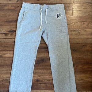 American Eagles Size Large Mens